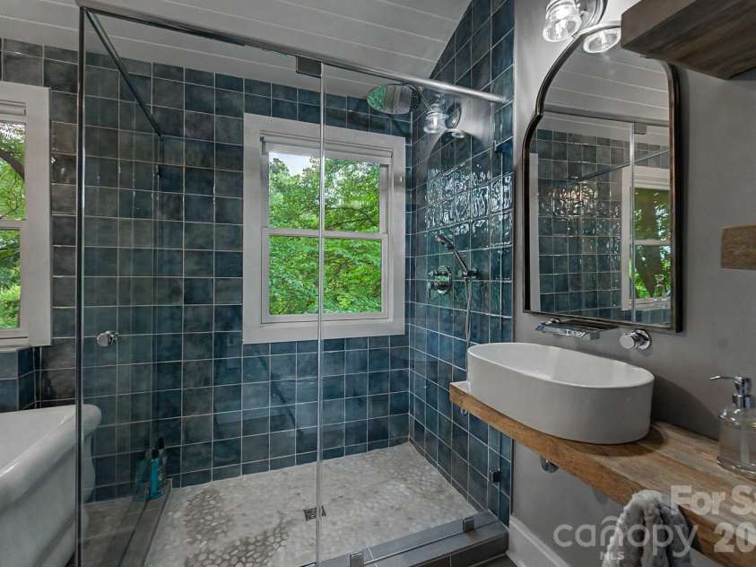 75 Mountain View Road, Sylva, NC 28779.  MLS# CAR4377022, YatesRealty ID 35873. 