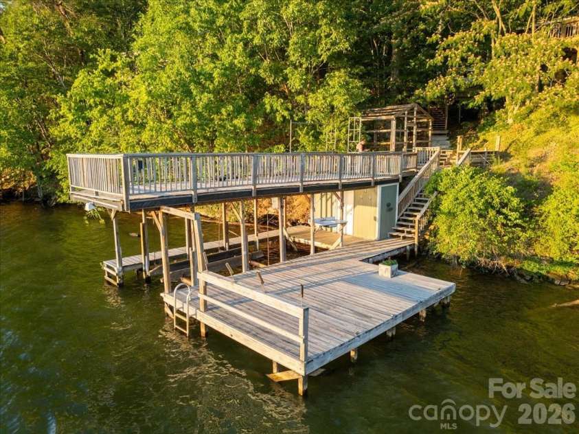 263 Lakewood Circle, Troy, NC 27371.  MLS# CAR4392482, YatesRealty ID 35874. 