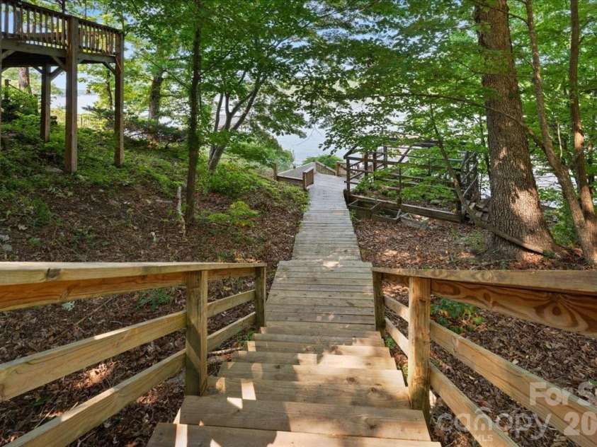 263 Lakewood Circle, Troy, NC 27371.  MLS# CAR4392482, YatesRealty ID 35874. 