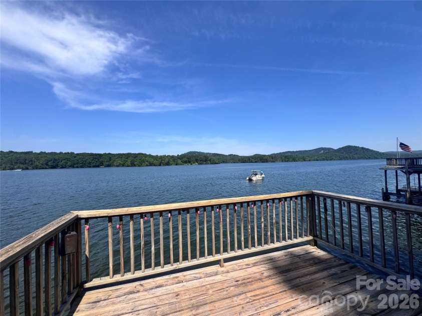 263 Lakewood Circle, Troy, NC 27371.  MLS# CAR4392482, YatesRealty ID 35874. 