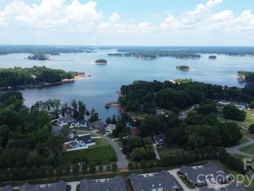 8909 Sweet Cherry Lane, Denver, NC 28037.  MLS# CAR4398284, YatesRealty ID 35875. 