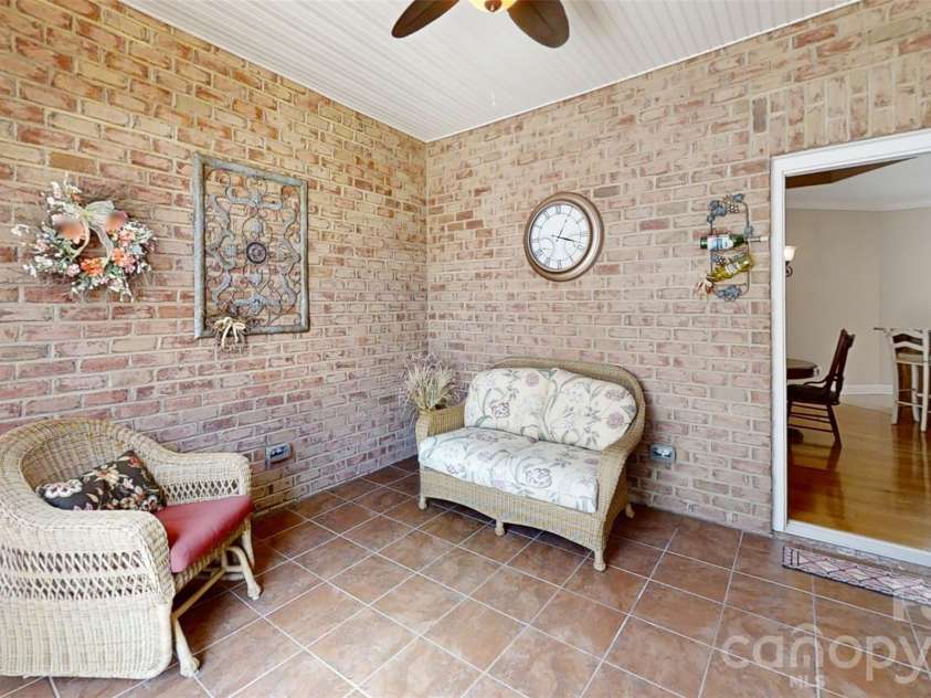 8909 Sweet Cherry Lane, Denver, NC 28037.  MLS# CAR4398284, YatesRealty ID 35875. Sunroom