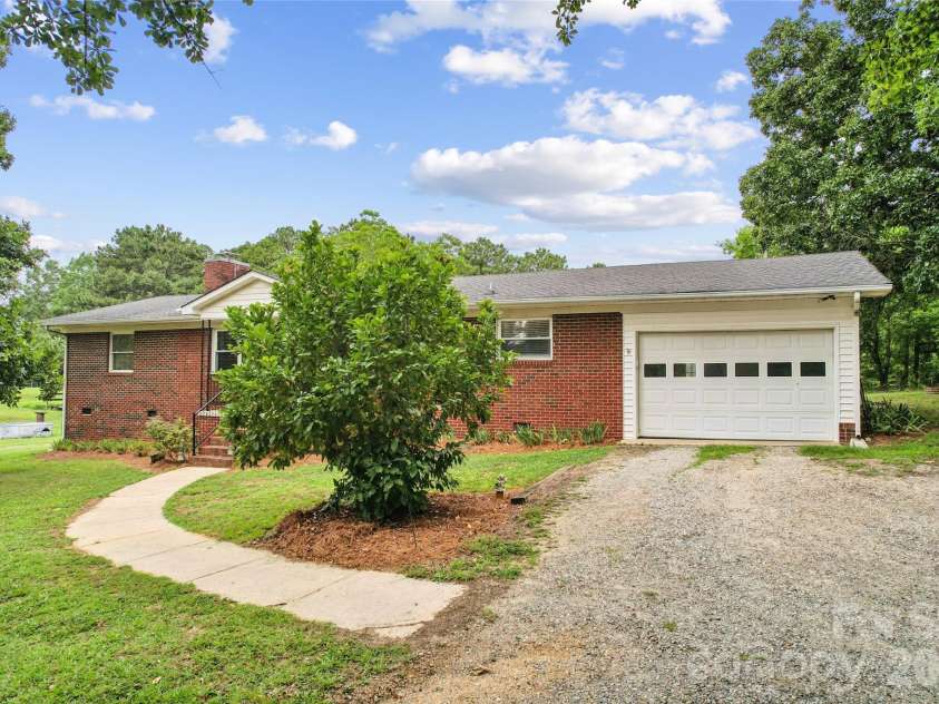 604 Archibald Road, Concord, NC 28025.  MLS# CAR4386121, YatesRealty ID 35876. 