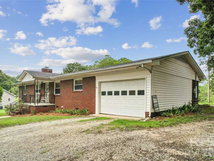 604 Archibald Road, Concord, NC 28025.  MLS# CAR4386121, YatesRealty ID 35876. 