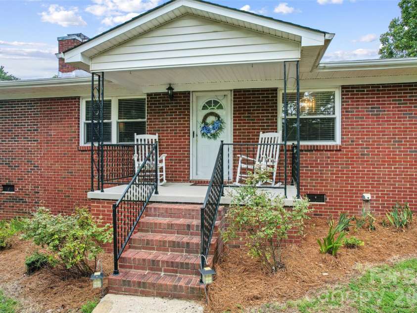 604 Archibald Road, Concord, NC 28025.  MLS# CAR4386121, YatesRealty ID 35876. 