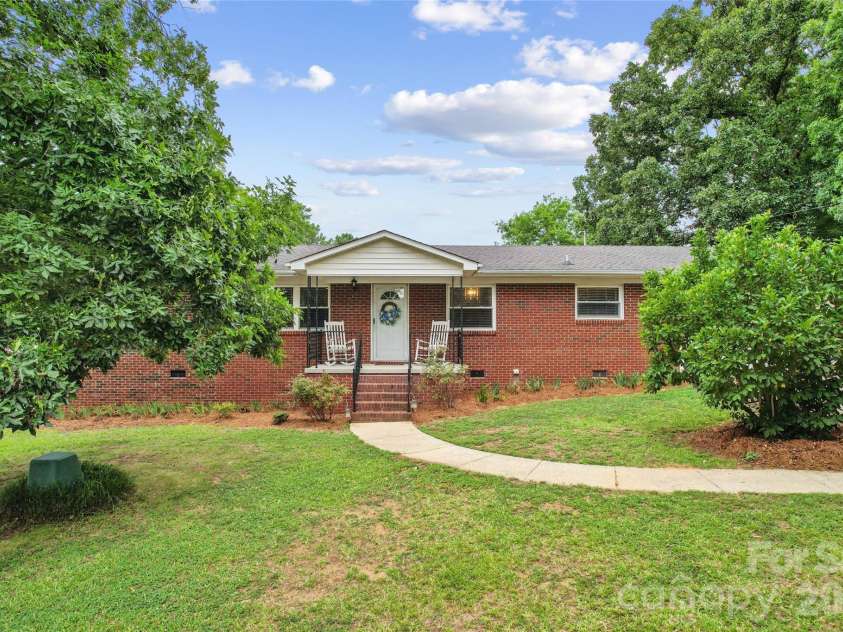 604 Archibald Road, Concord, NC 28025.  MLS# CAR4386121, YatesRealty ID 35876. 