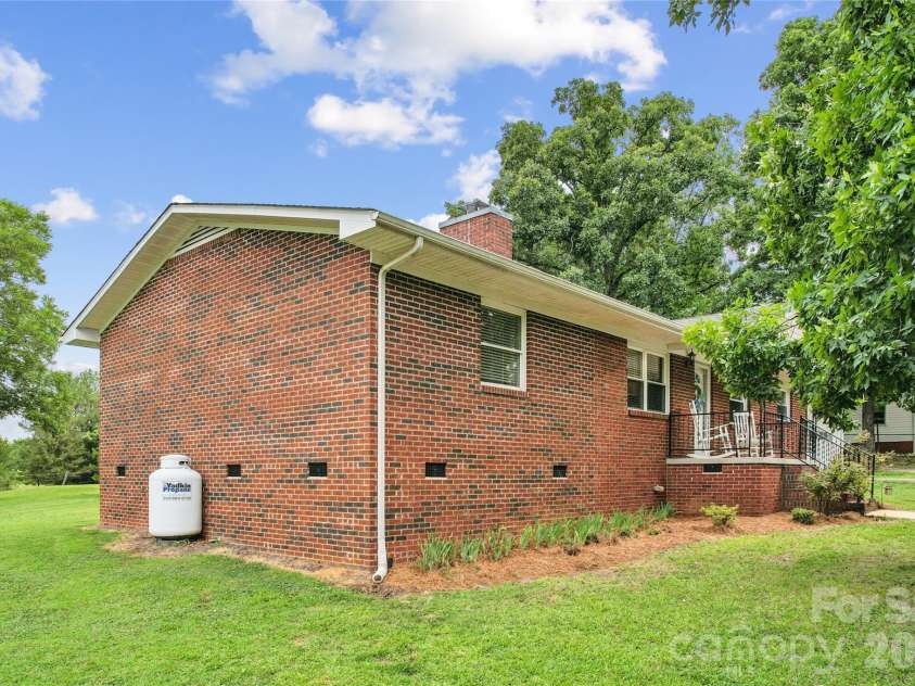 604 Archibald Road, Concord, NC 28025.  MLS# CAR4386121, YatesRealty ID 35876. 