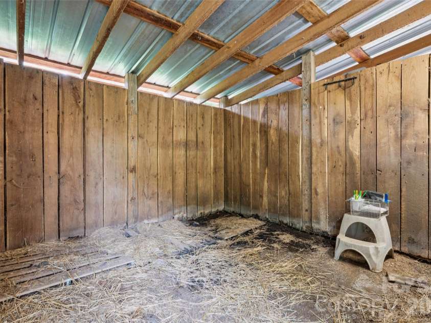 604 Archibald Road, Concord, NC 28025.  MLS# CAR4386121, YatesRealty ID 35876. 