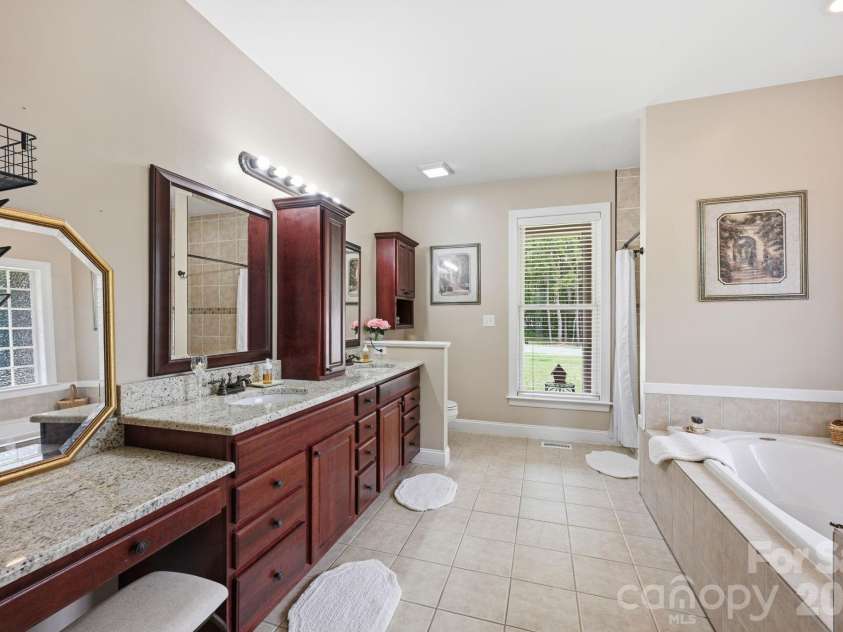 132 Monarch Lane, Mooresville, NC 28115.  MLS# CAR4391250, YatesRealty ID 35878. Primary Bath