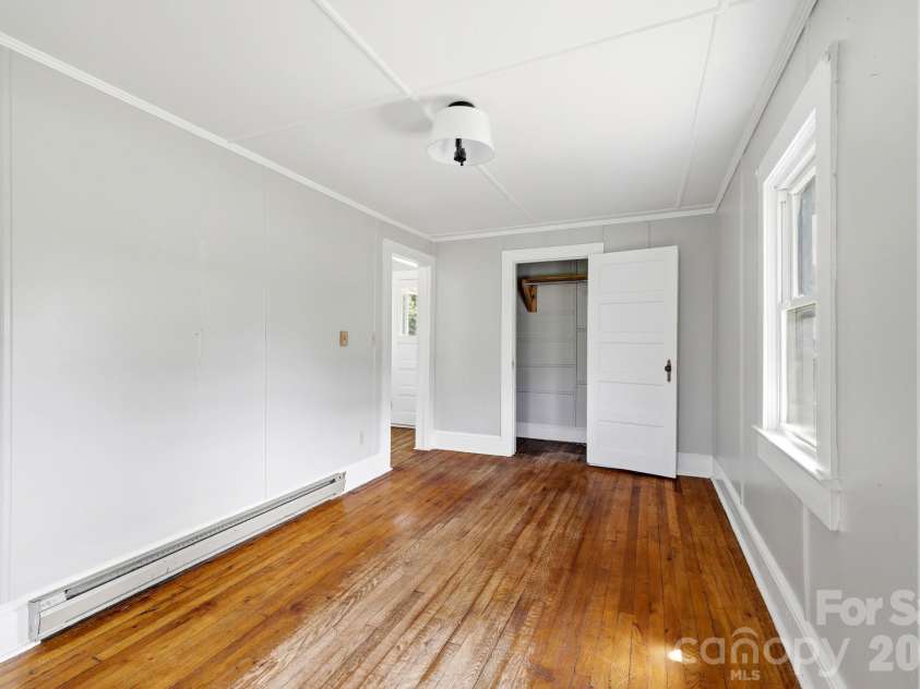 783 Skyland Drive, Sylva, NC 28779.  MLS# CAR4401871, YatesRealty ID 35879. 