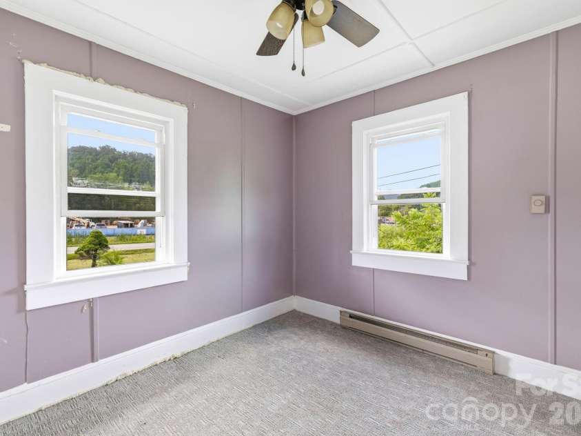 783 Skyland Drive, Sylva, NC 28779.  MLS# CAR4401871, YatesRealty ID 35879. 