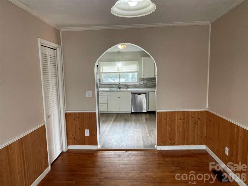 121 Randolph Road, Dallas, NC 28034.  MLS# CAR4345141, YatesRealty ID 3588. 