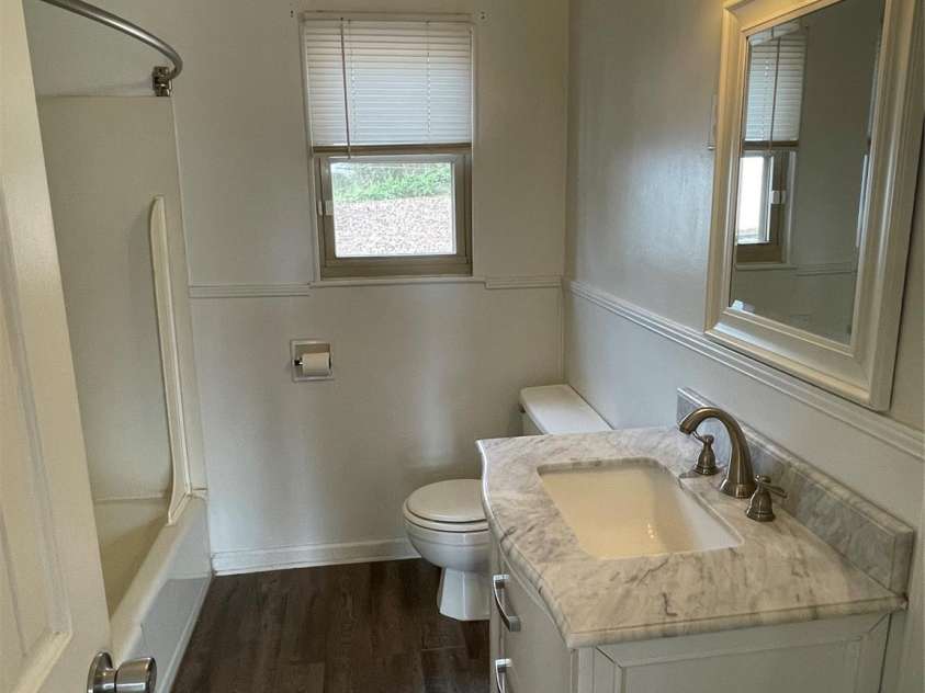121 Randolph Road, Dallas, NC 28034.  MLS# CAR4345141, YatesRealty ID 3588. 