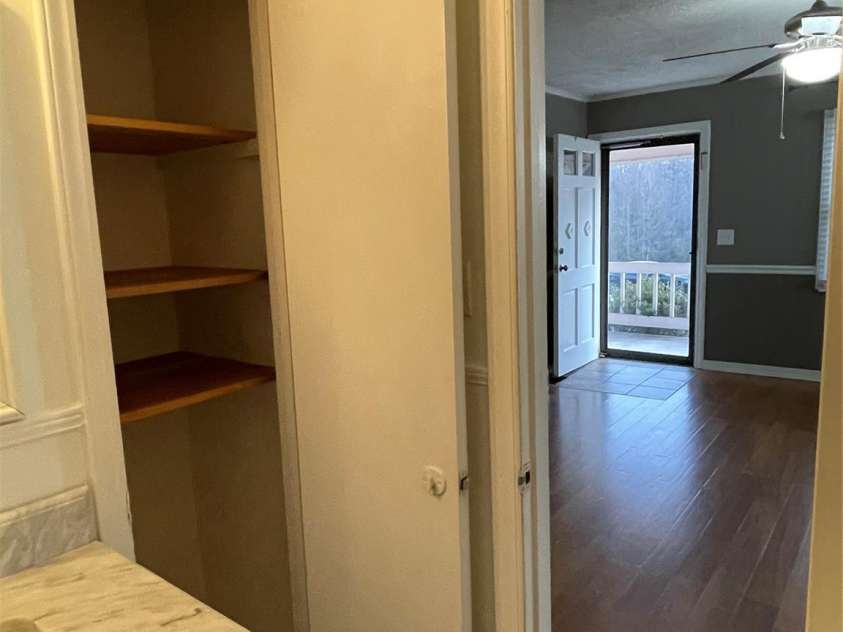 121 Randolph Road, Dallas, NC 28034.  MLS# CAR4345141, YatesRealty ID 3588. 