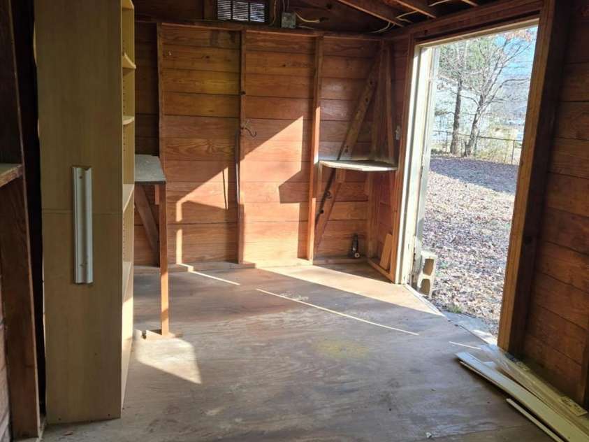 121 Randolph Road, Dallas, NC 28034.  MLS# CAR4345141, YatesRealty ID 3588. 