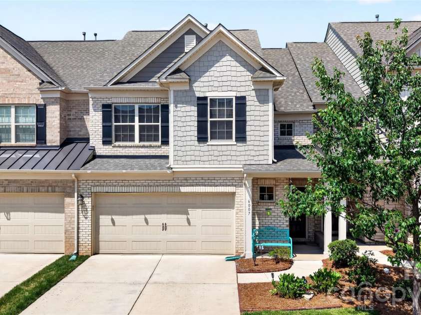 6007 Cadence Lane, Fort Mill, SC 29707.  MLS# CAR4401091, YatesRealty ID 35880. 