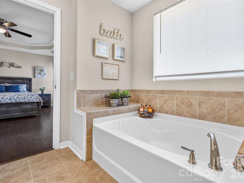 6007 Cadence Lane, Fort Mill, SC 29707.  MLS# CAR4401091, YatesRealty ID 35880. 