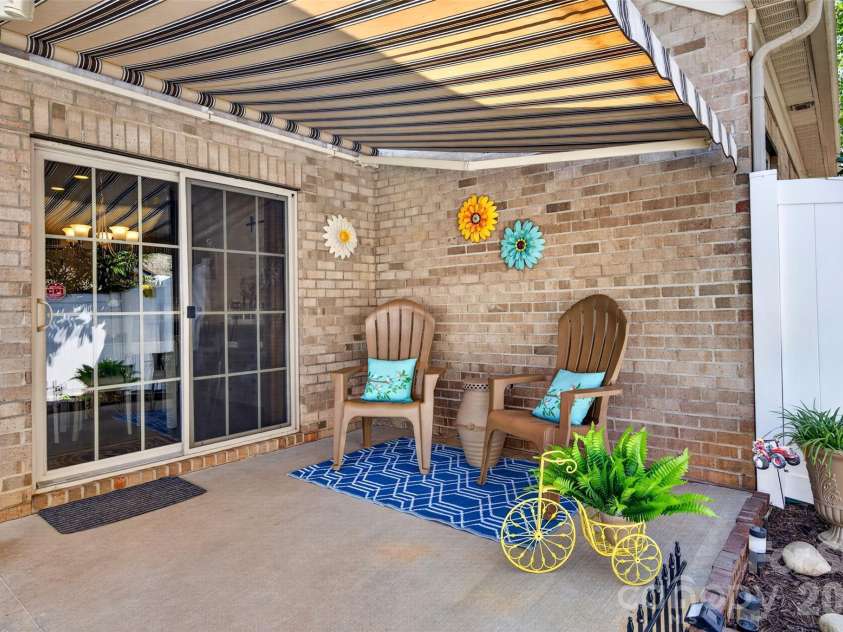 6007 Cadence Lane, Fort Mill, SC 29707.  MLS# CAR4401091, YatesRealty ID 35880. 