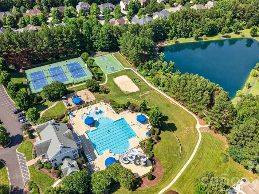 6007 Cadence Lane, Fort Mill, SC 29707.  MLS# CAR4401091, YatesRealty ID 35880. 