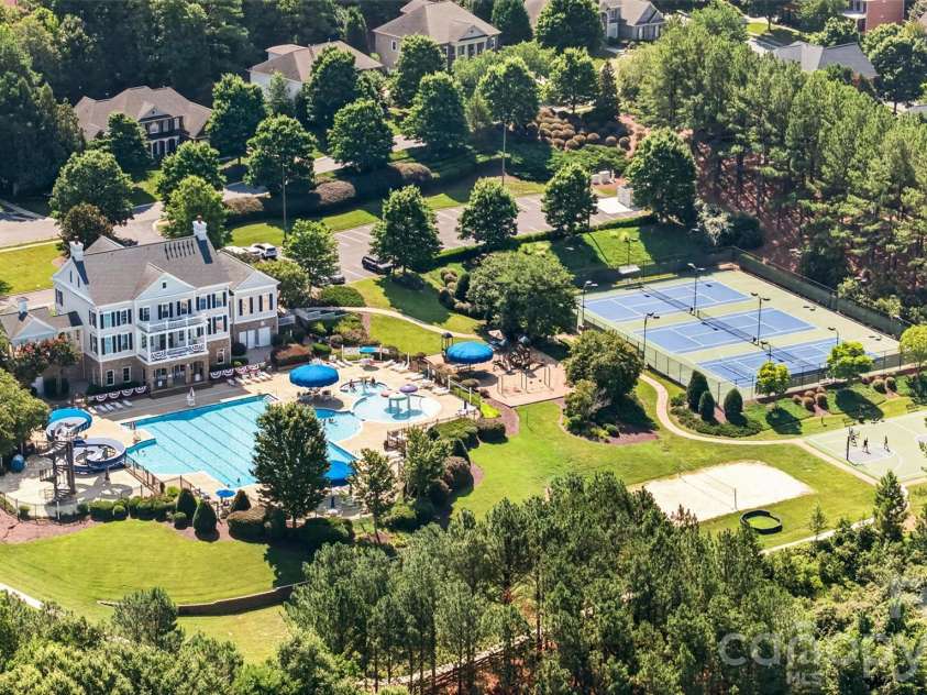 6007 Cadence Lane, Fort Mill, SC 29707.  MLS# CAR4401091, YatesRealty ID 35880. 