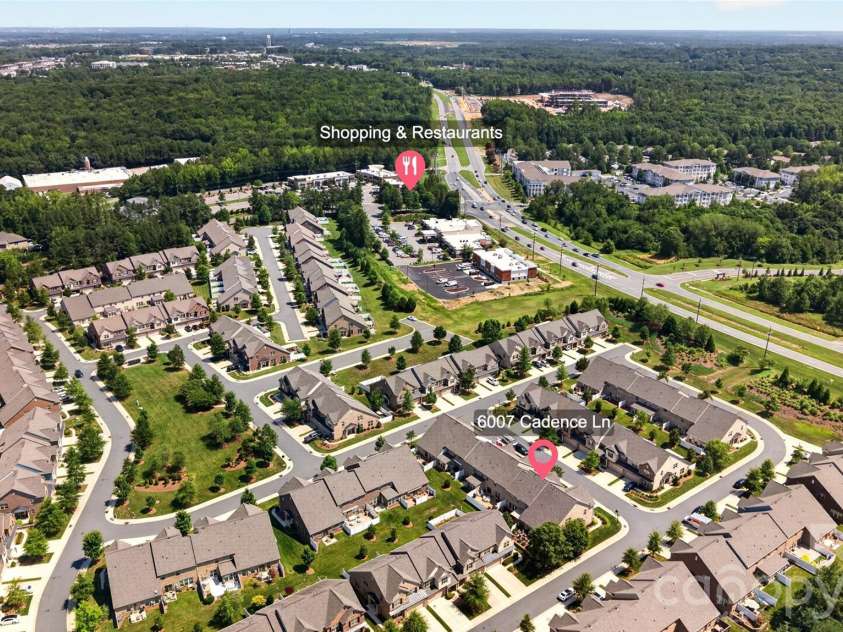 6007 Cadence Lane, Fort Mill, SC 29707.  MLS# CAR4401091, YatesRealty ID 35880. 