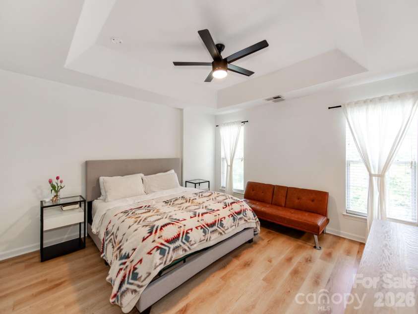 12117 Harrison Steel Drive, Charlotte, NC 28277.  MLS# CAR4397900, YatesRealty ID 35882. Primary bedroom on 3rd floor