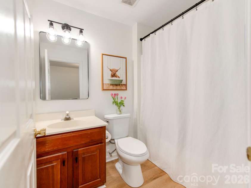 12117 Harrison Steel Drive, Charlotte, NC 28277.  MLS# CAR4397900, YatesRealty ID 35882. Secondary bathroom