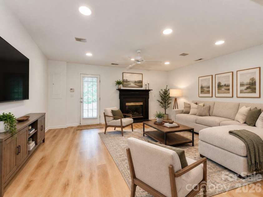 12117 Harrison Steel Drive, Charlotte, NC 28277.  MLS# CAR4397900, YatesRealty ID 35882. Virtually Staged
