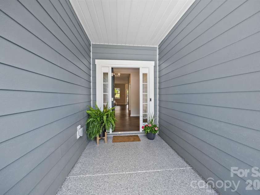 3061 Rosseau Lane, Mount Holly, NC 28120.  MLS# CAR4375175, YatesRealty ID 35883. 