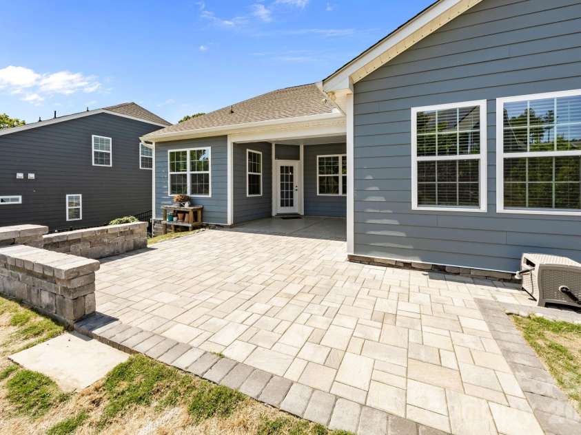3061 Rosseau Lane, Mount Holly, NC 28120.  MLS# CAR4375175, YatesRealty ID 35883. 