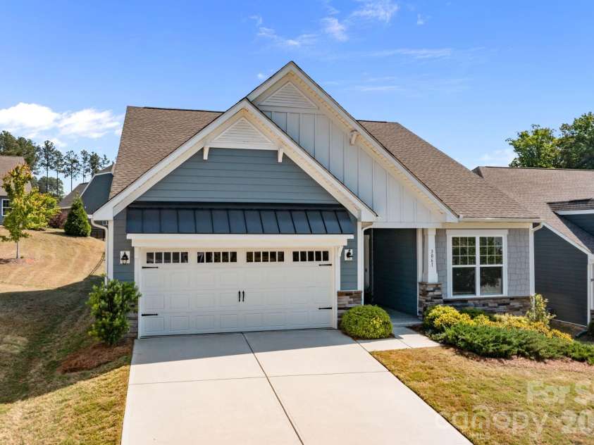 3061 Rosseau Lane, Mount Holly, NC 28120.  MLS# CAR4375175, YatesRealty ID 35883. 