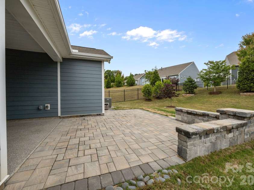 3061 Rosseau Lane, Mount Holly, NC 28120.  MLS# CAR4375175, YatesRealty ID 35883. 