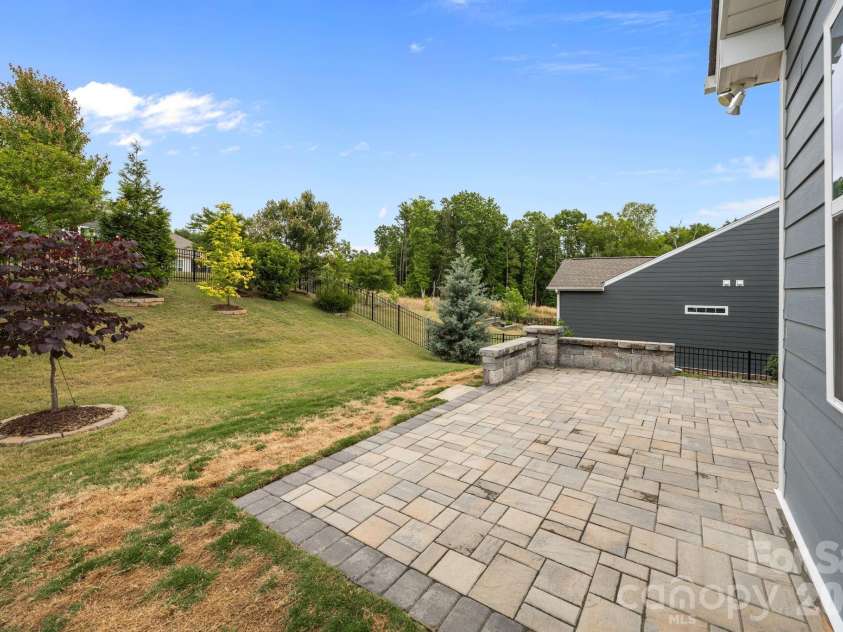 3061 Rosseau Lane, Mount Holly, NC 28120.  MLS# CAR4375175, YatesRealty ID 35883. 