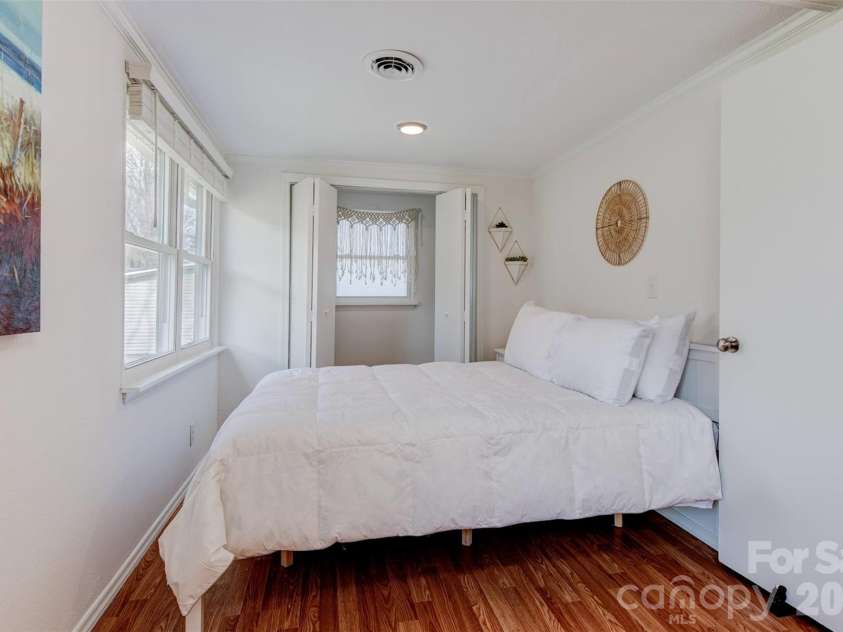 58 McDonald Road, Arden, NC 28704.  MLS# CAR4394884, YatesRealty ID 35885. 