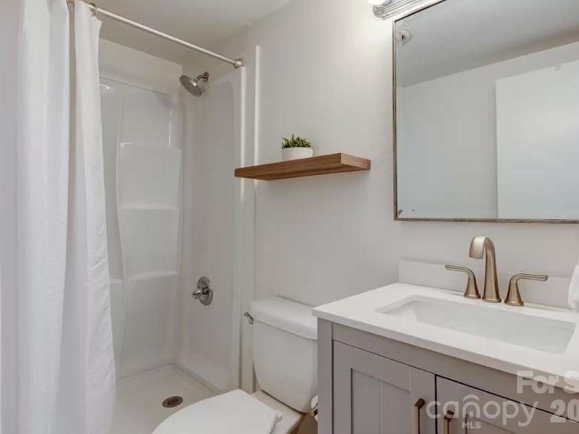 58 McDonald Road, Arden, NC 28704.  MLS# CAR4394884, YatesRealty ID 35885. 