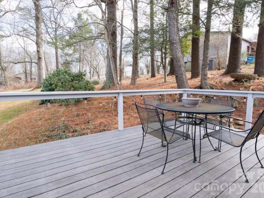 58 McDonald Road, Arden, NC 28704.  MLS# CAR4394884, YatesRealty ID 35885. 