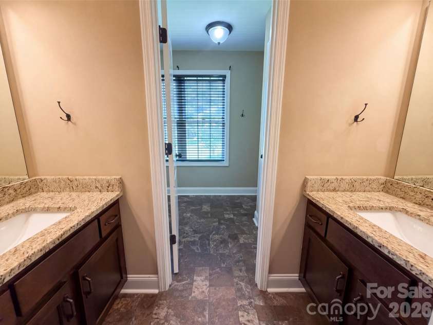 749 Williamsburg Estate Road, Clover, SC 29710.  MLS# CAR4412578, YatesRealty ID 35886. 