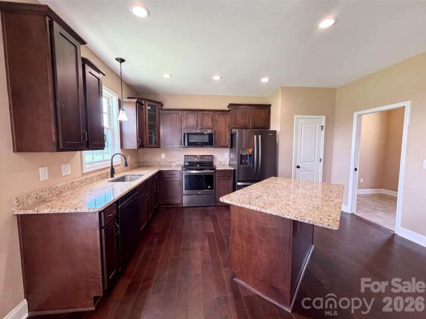 749 Williamsburg Estate Road, Clover, SC 29710.  MLS# CAR4412578, YatesRealty ID 35886. 