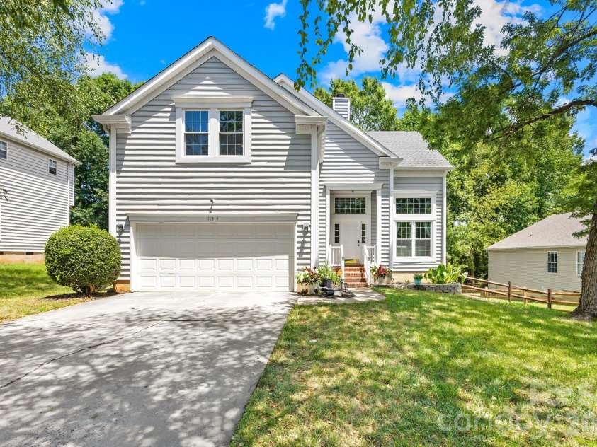 11514 Woodfire Road, Charlotte, NC 28269.  MLS# CAR4398983, YatesRealty ID 35887. 