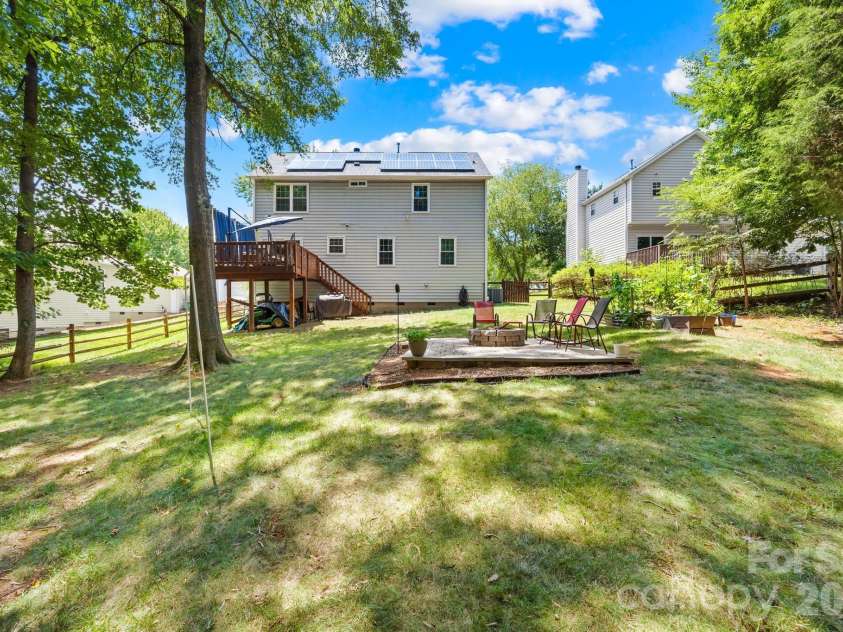 11514 Woodfire Road, Charlotte, NC 28269.  MLS# CAR4398983, YatesRealty ID 35887. 