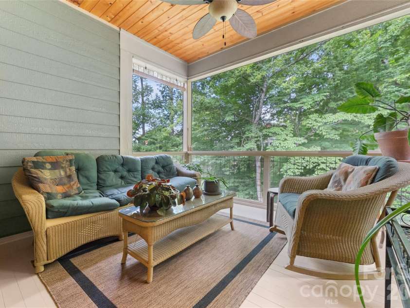 45 Sunset Drive, Swannanoa, NC 28778.  MLS# CAR4393555, YatesRealty ID 35888. 