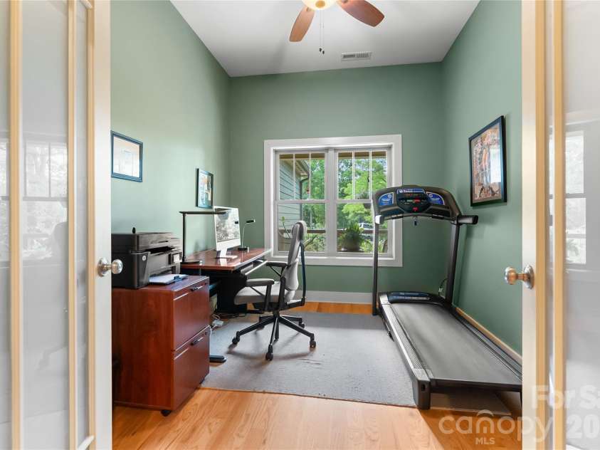 45 Sunset Drive, Swannanoa, NC 28778.  MLS# CAR4393555, YatesRealty ID 35888. 