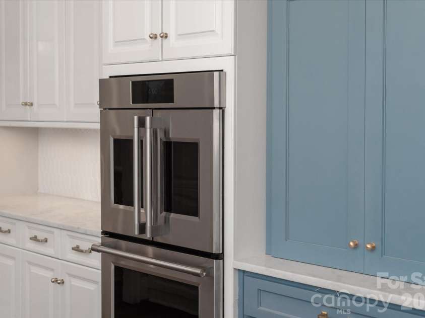 417 Latimer Lane, Fort Mill, SC 29715.  MLS# CAR4393297, YatesRealty ID 35889. 