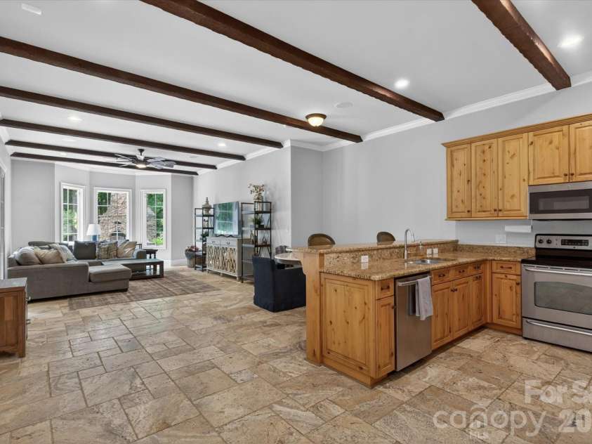 417 Latimer Lane, Fort Mill, SC 29715.  MLS# CAR4393297, YatesRealty ID 35889. 