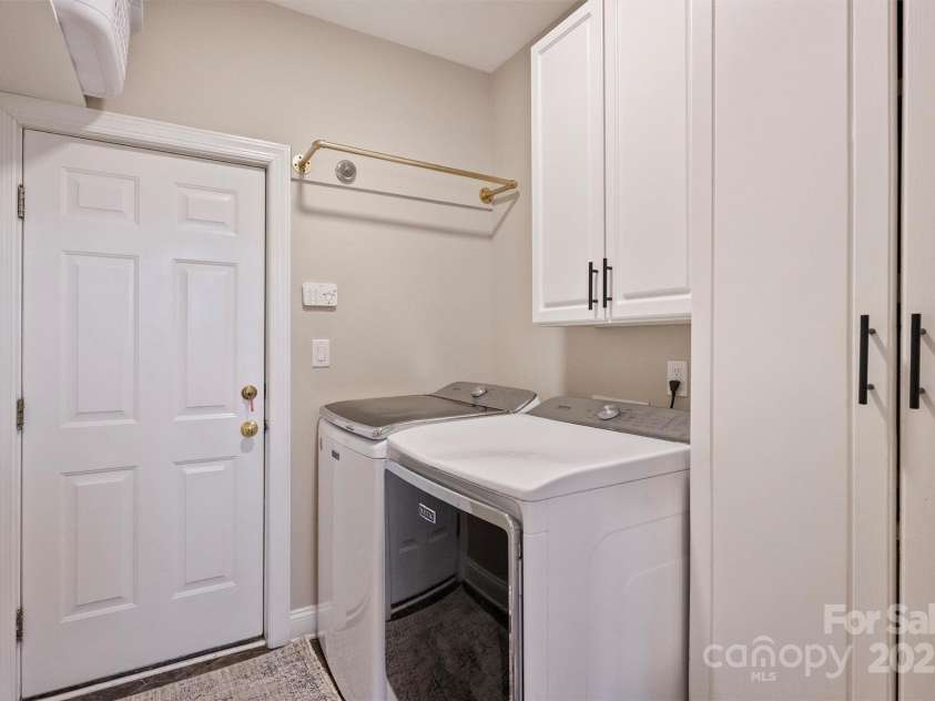 4219 Kronos Place, Charlotte, NC 28210.  MLS# CAR4225986, YatesRealty ID 3589. 