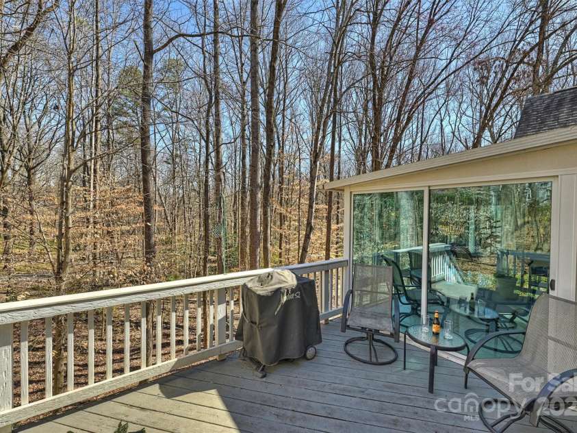 4219 Kronos Place, Charlotte, NC 28210.  MLS# CAR4225986, YatesRealty ID 3589. 