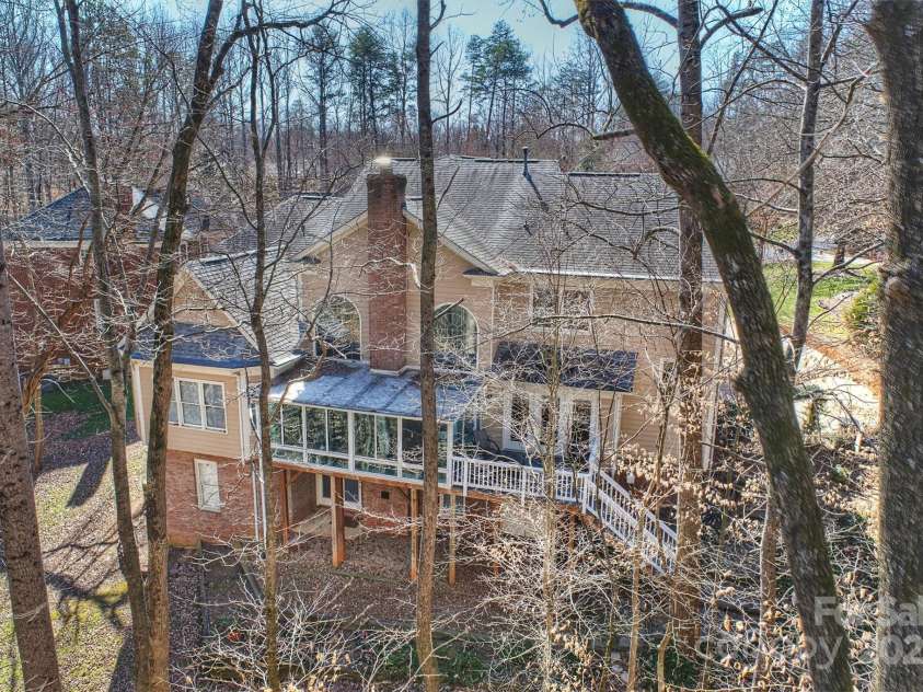 4219 Kronos Place, Charlotte, NC 28210.  MLS# CAR4225986, YatesRealty ID 3589. Rear yard