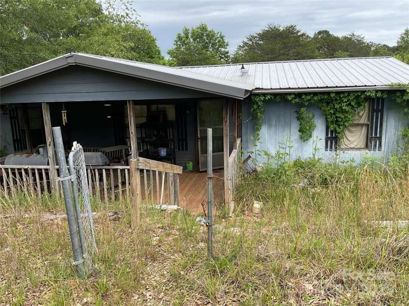 4282 Mount Gilead Church Road, Connelly Springs, NC 28612.  MLS# CAR4272301, YatesRealty ID 3589. House