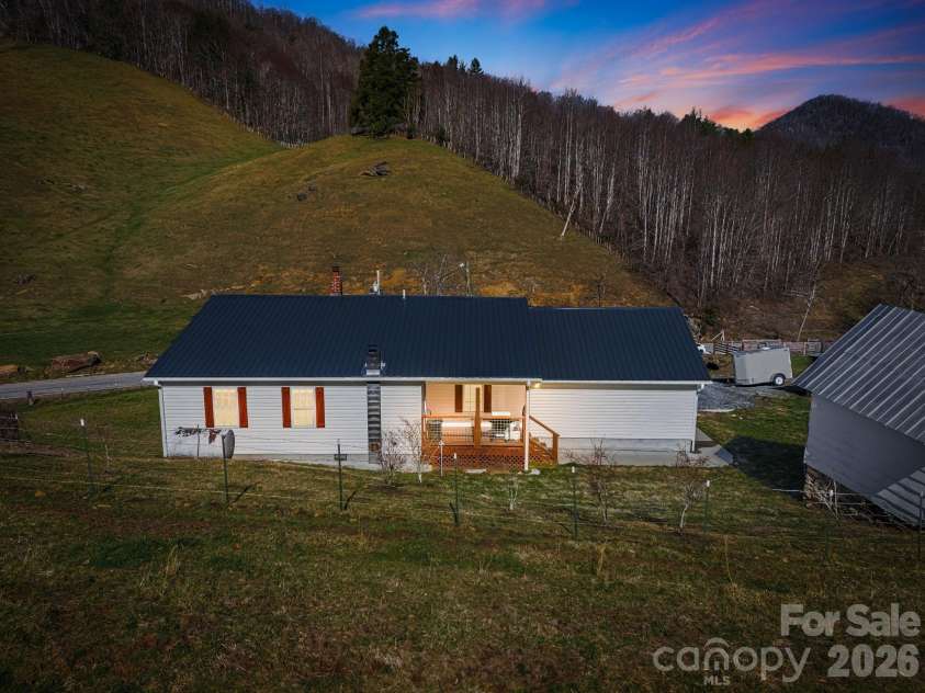 867 Indian Creek Road, Burnsville, NC 28714.  MLS# CAR4231140, YatesRealty ID 3589. 