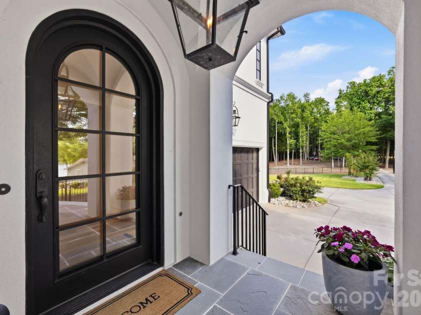 16525 Forest Home Road, Charlotte, NC 28278.  MLS# CAR4327010, YatesRealty ID 35891. 